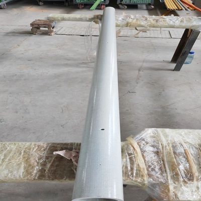 Tubo rotondo in FRP pultrusion 76x8mmx2400mm con tapisette a maglia come palo di recinzione